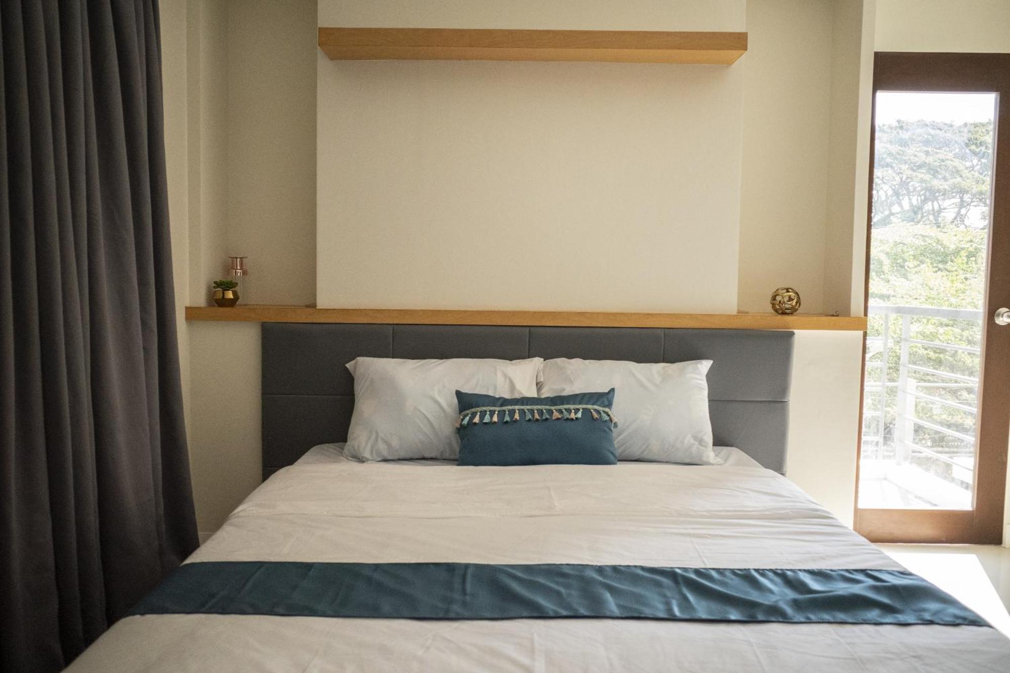 717 Residences Iloilo City Bagian luar foto