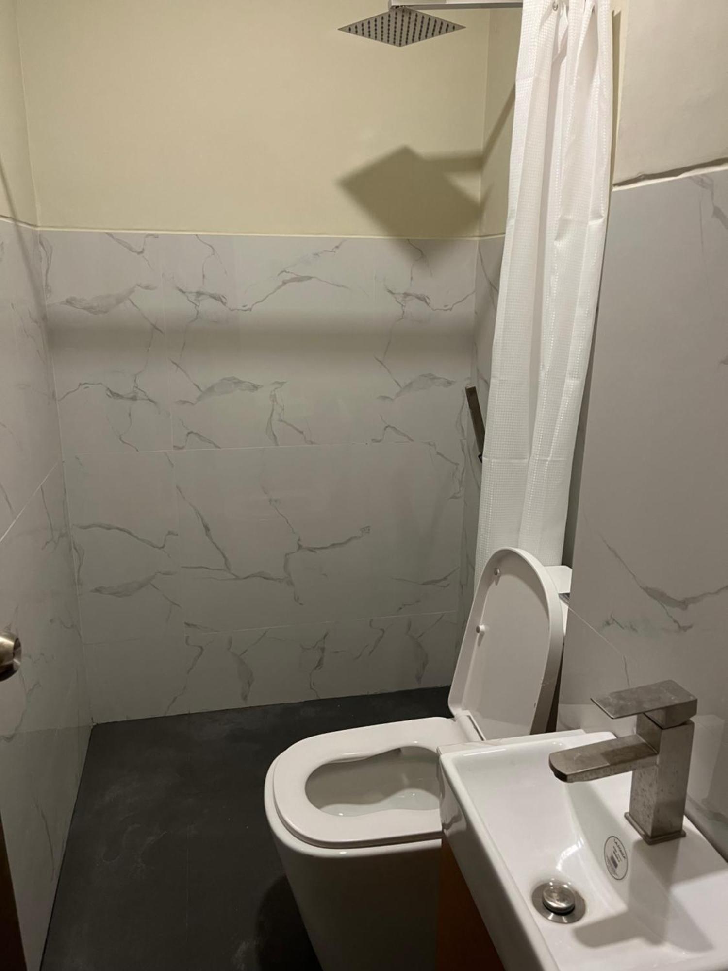 717 Residences Iloilo City Bagian luar foto