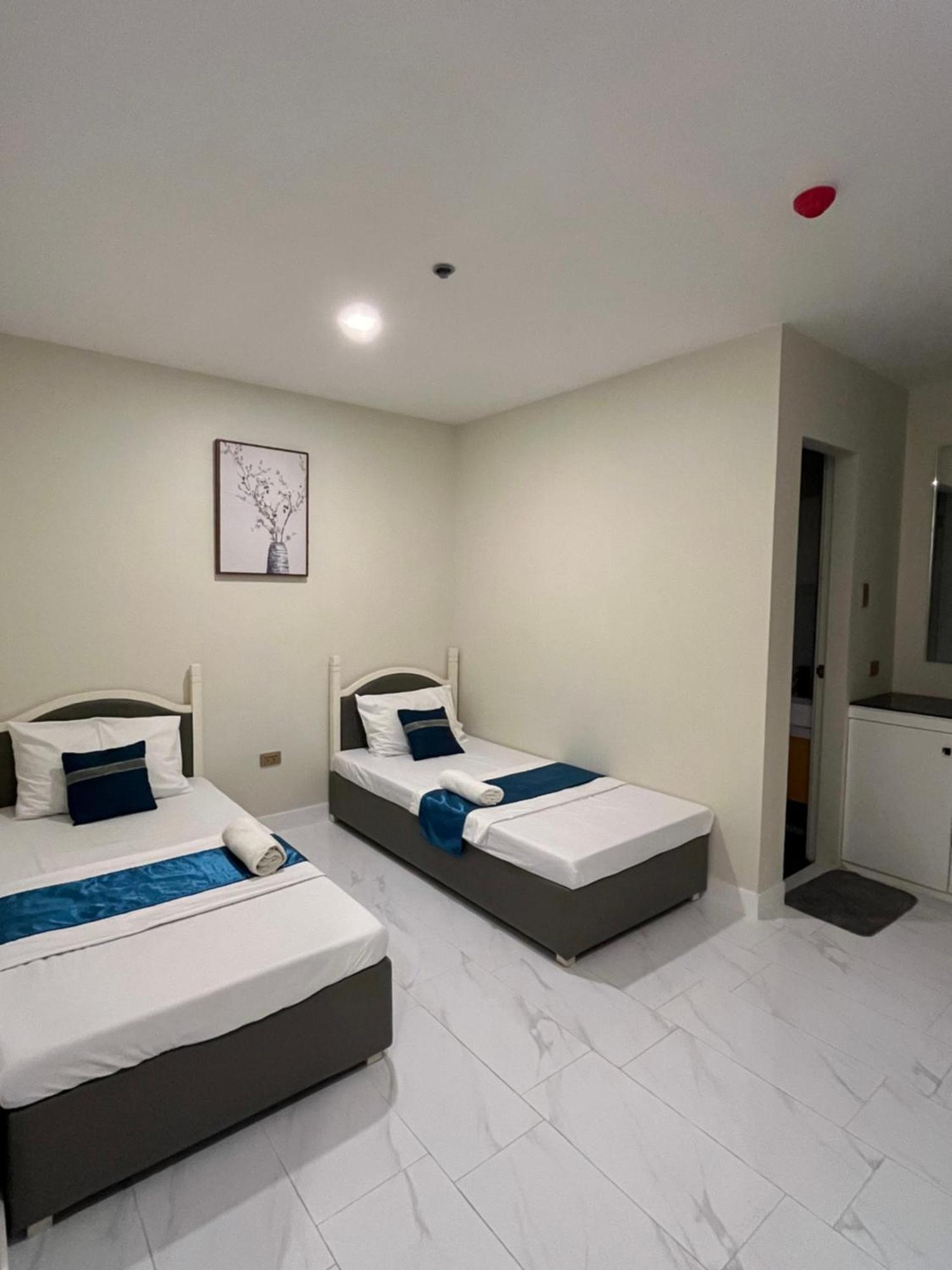 717 Residences Iloilo City Bagian luar foto